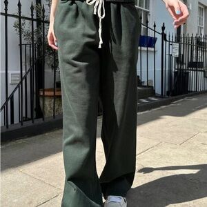 Brandy Melville ANASTASIA TIE SWEATPANTS